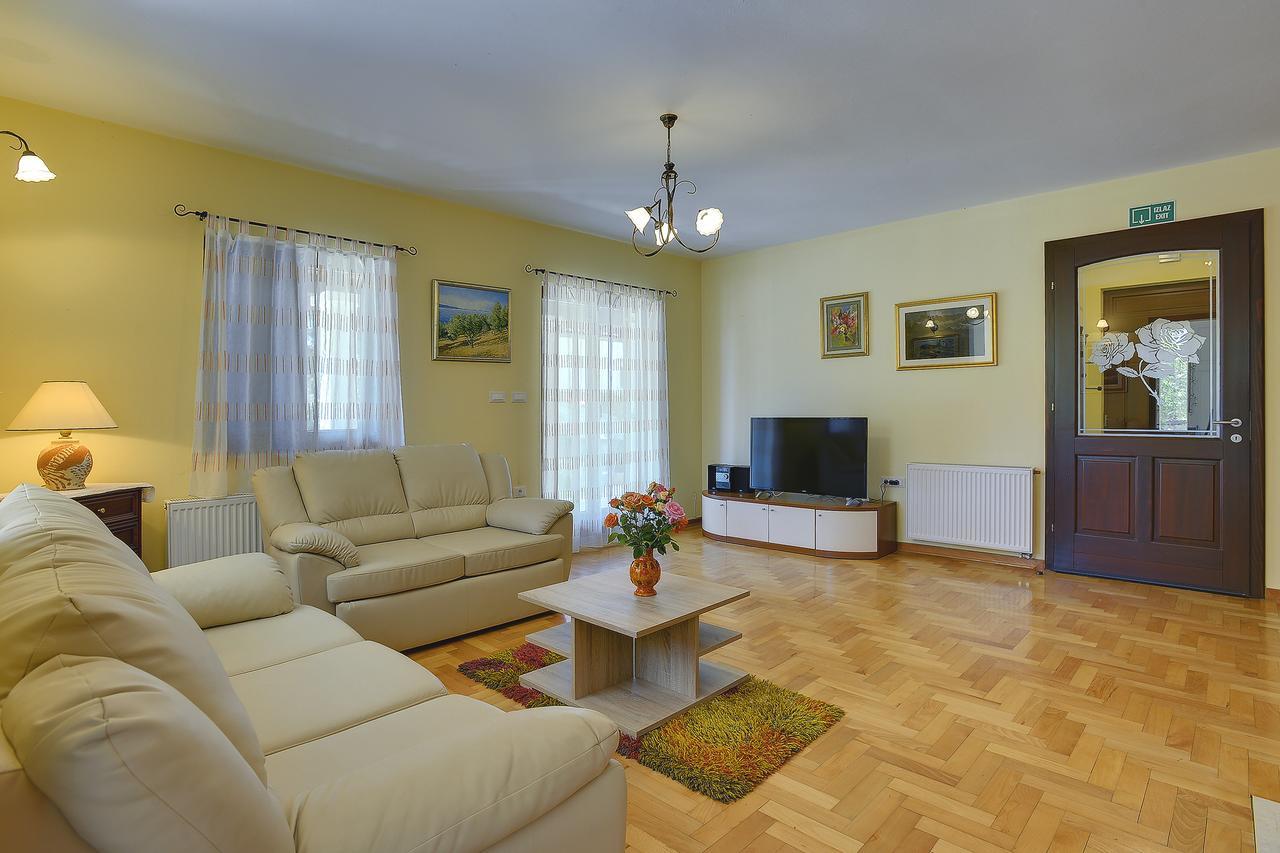 Villa Nina Медулин Экстерьер фото